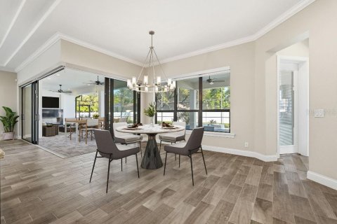 Villa ou maison à vendre à Winter Haven, Floride: 4 chambres, 262.45 m2 № 2437159 - photo 9