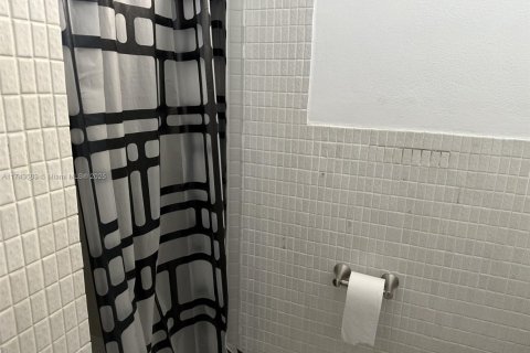 Condominio en venta en Aventura, Florida, 2 dormitorios, 100.61 m2 № 1958447 - foto 18