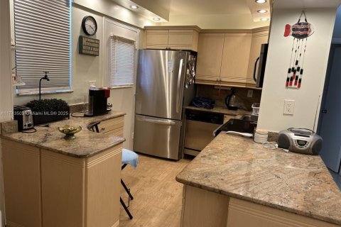 Condominio en venta en Aventura, Florida, 2 dormitorios, 100.61 m2 № 1958447 - foto 9