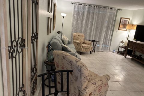 Condominio en venta en Aventura, Florida, 2 dormitorios, 100.61 m2 № 1958447 - foto 8