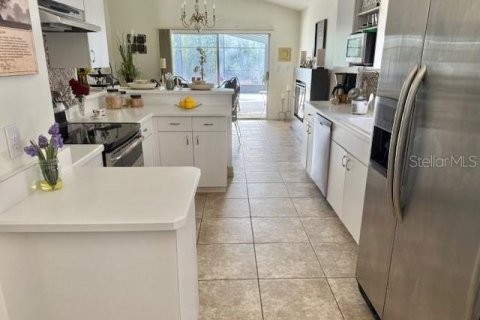House in Longwood, Florida 3 bedrooms, 148.55 sq.m. № 1545725 - photo 3