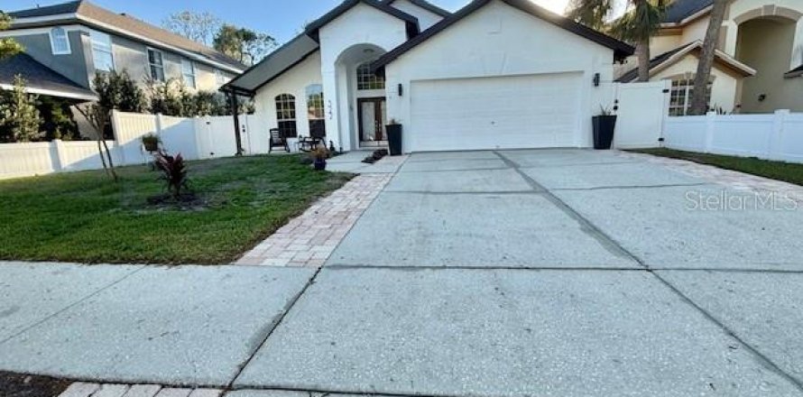 House in Longwood, Florida 3 bedrooms, 148.55 sq.m. № 1545725