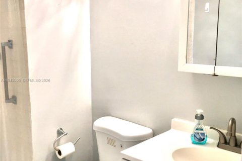 Copropriété à louer à Pembroke Pines, Floride: 2 chambres, 108.7 m2 № 1999614 - photo 21