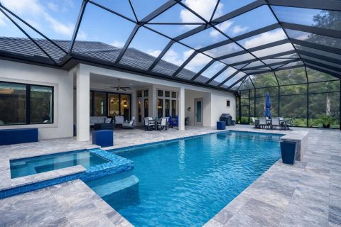 House in Port Orange, Florida 4 bedrooms, 379.51 sq.m. № 2106581 - photo 19
