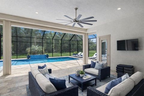 House in Port Orange, Florida 4 bedrooms, 379.51 sq.m. № 2106581 - photo 18