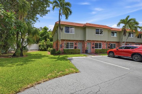 Adosado en venta en Wilton Manors, Florida, 2 dormitorios, 89.19 m2 № 2189778 - foto 29