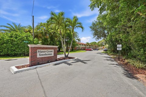 Adosado en venta en Wilton Manors, Florida, 2 dormitorios, 89.19 m2 № 2189778 - foto 24