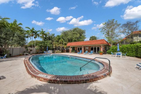 Adosado en venta en Wilton Manors, Florida, 2 dormitorios, 89.19 m2 № 2189778 - foto 23