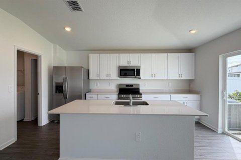 Villa ou maison à louer à Ocala, Floride: 3 chambres, 137.87 m2 № 2431820 - photo 6