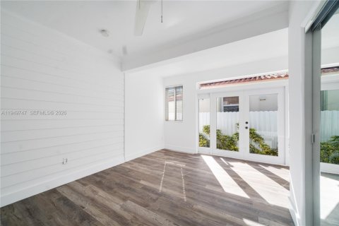 Immobilier commercial à vendre à Miami Beach, Floride: 400.04 m2 № 2005840 - photo 28