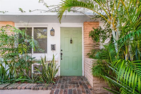 Immobilier commercial à vendre à Miami Beach, Floride: 400.04 m2 № 2005840 - photo 5