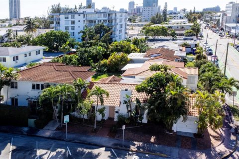 Immobilier commercial à Miami Beach, Floride 400.04 m2 № 2005840