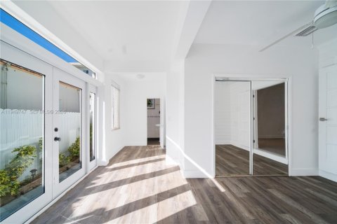 Immobilier commercial à vendre à Miami Beach, Floride: 400.04 m2 № 2005840 - photo 30