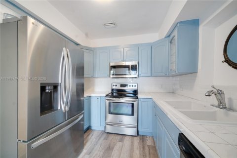 Immobilier commercial à vendre à Miami Beach, Floride: 400.04 m2 № 2005840 - photo 25