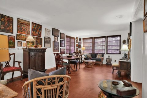 Terreno en venta en Miami, Florida № 1988876 - foto 15