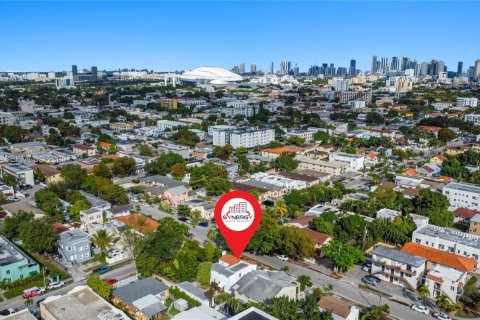 Terreno en venta en Miami, Florida № 1988876 - foto 5