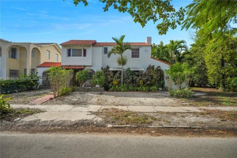 Terreno en venta en Miami, Florida № 1988876 - foto 11