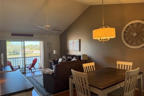 Condominio en venta en New Port Richey, Florida, 2 dormitorios, 86.86 m2 № 2097730 - foto 9