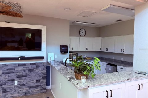 Condominio en venta en New Port Richey, Florida, 2 dormitorios, 86.86 m2 № 2097730 - foto 21