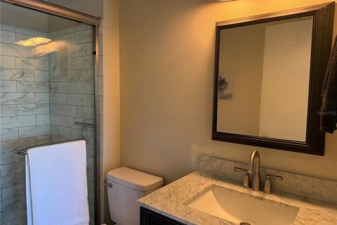 Condominio en venta en New Port Richey, Florida, 2 dormitorios, 86.86 m2 № 2097730 - foto 16