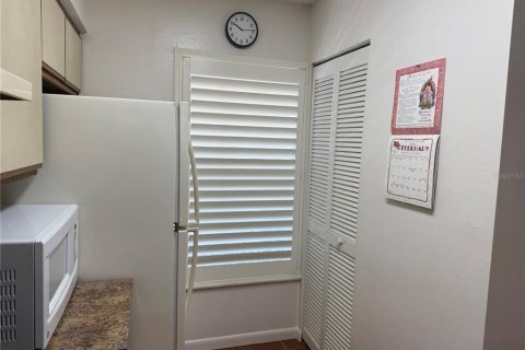 Condominio en venta en New Port Richey, Florida, 2 dormitorios, 86.86 m2 № 2097730 - foto 4