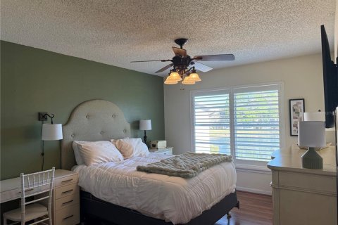 Condominio en venta en New Port Richey, Florida, 2 dormitorios, 86.86 m2 № 2097730 - foto 12