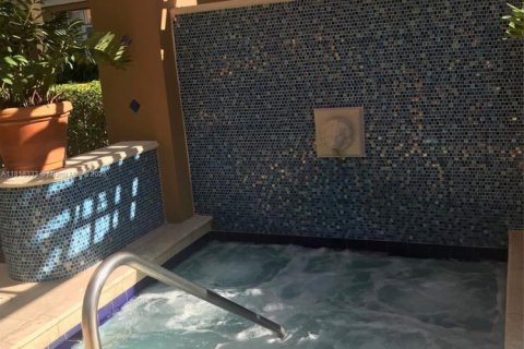 Copropriété à louer à Aventura, Floride: 2 chambres, 109.62 m2 № 1943006 - photo 16