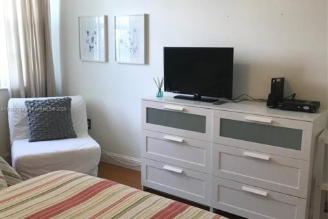 Copropriété à louer à Aventura, Floride: 2 chambres, 109.62 m2 № 1943006 - photo 12