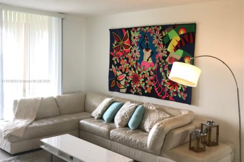 Copropriété à louer à Aventura, Floride: 2 chambres, 109.62 m2 № 1943006 - photo 2