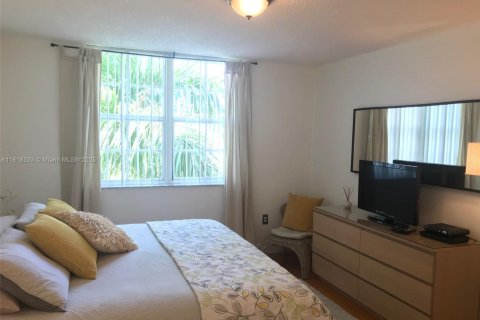Copropriété à louer à Aventura, Floride: 2 chambres, 109.62 m2 № 1943006 - photo 9