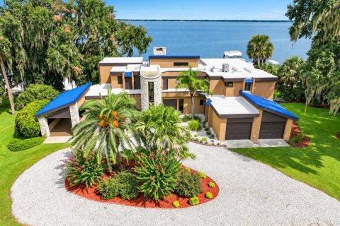 Casa en Weirsdale, Florida 4 dormitorios, 556.95 m2 № 2362671