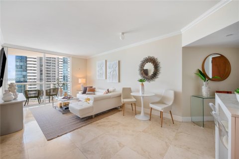 Снять в аренду кондоминиум в Майами-Бич, Флорида 1 спальня, 75.07м2, № 1998179 - фото 6