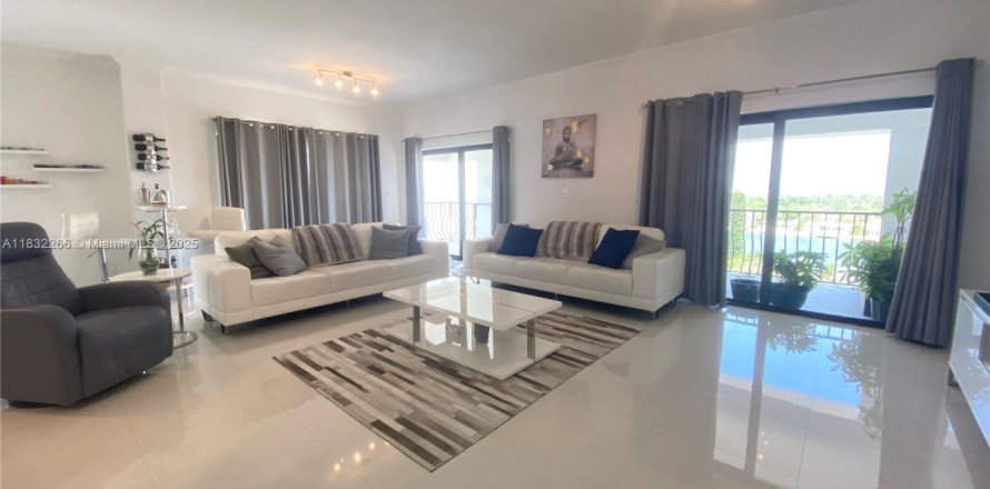 Condominio en Miami Beach, Florida, 4 dormitorios № 1818059