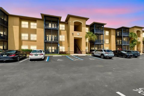Condominio en Tampa, Florida, 2 dormitorios  № 2113431