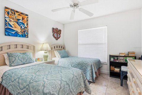 Condo in Sarasota, Florida, 2 bedrooms  № 2097142 - photo 21