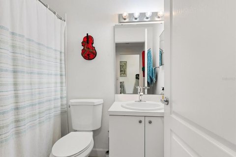 Condo in Sarasota, Florida, 2 bedrooms  № 2097142 - photo 22