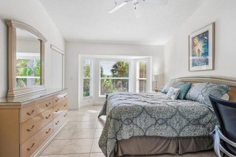Condo in Sarasota, Florida, 2 bedrooms  № 2097142 - photo 18