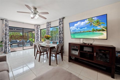 Casa en venta en Plantation, Florida, 3 dormitorios, 130.81 m2 № 2066052 - foto 12