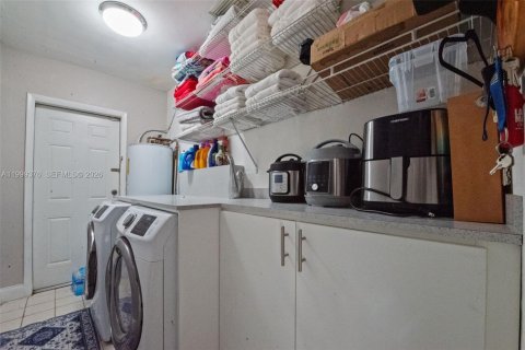 Casa en venta en Plantation, Florida, 3 dormitorios, 130.81 m2 № 2066052 - foto 18