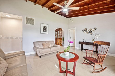 Casa en venta en Plantation, Florida, 3 dormitorios, 130.81 m2 № 2066052 - foto 6
