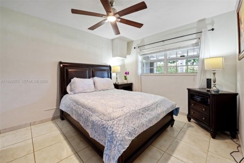 Casa en venta en Plantation, Florida, 3 dormitorios, 130.81 m2 № 2066052 - foto 13