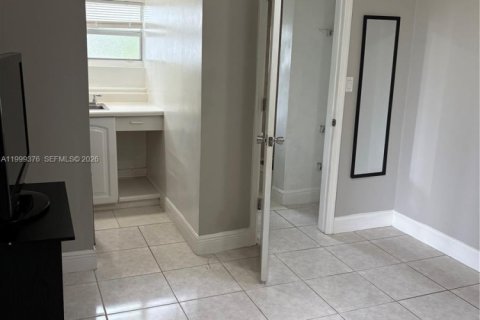 Casa en venta en Plantation, Florida, 3 dormitorios, 130.81 m2 № 2066052 - foto 28