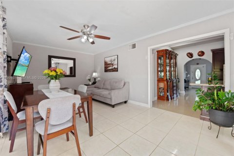 Casa en venta en Plantation, Florida, 3 dormitorios, 130.81 m2 № 2066052 - foto 11