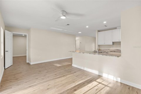 Casa en venta en Port Charlotte, Florida, 3 dormitorios, 120.59 m2 № 1609222 - foto 5