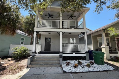 Villa ou maison à Tampa, Floride 3 chambres, 139.17 m2 № 2356020
