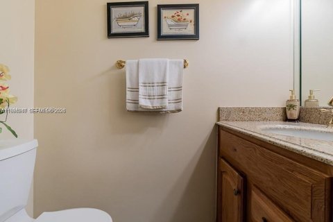 Condominio en venta en Hallandale Beach, Florida, 1 dormitorio, 85.01 m2 № 2045497 - foto 15