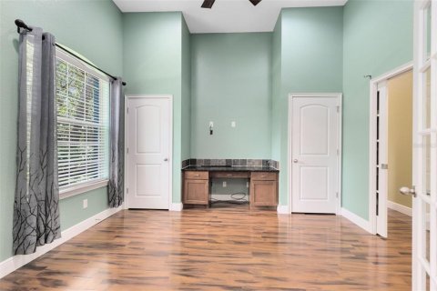 Снять в аренду виллу или дом в Овьедо, Флорида 3 комнаты, 278.8м2, № 1905601 - фото 18