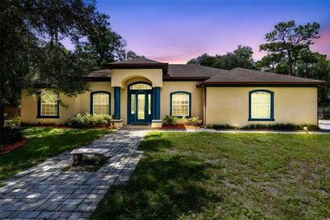 Снять в аренду виллу или дом в Овьедо, Флорида 3 комнаты, 278.8м2, № 1905601 - фото 1