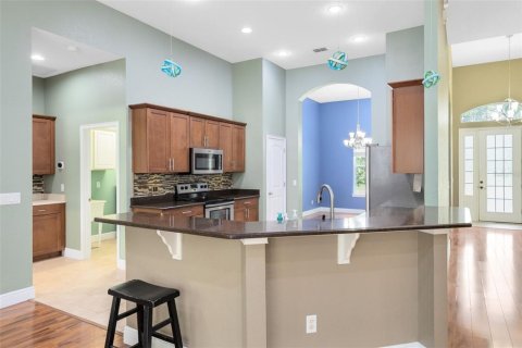 Снять в аренду виллу или дом в Овьедо, Флорида 3 комнаты, 278.8м2, № 1905601 - фото 5