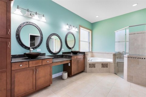 Снять в аренду виллу или дом в Овьедо, Флорида 3 комнаты, 278.8м2, № 1905601 - фото 16